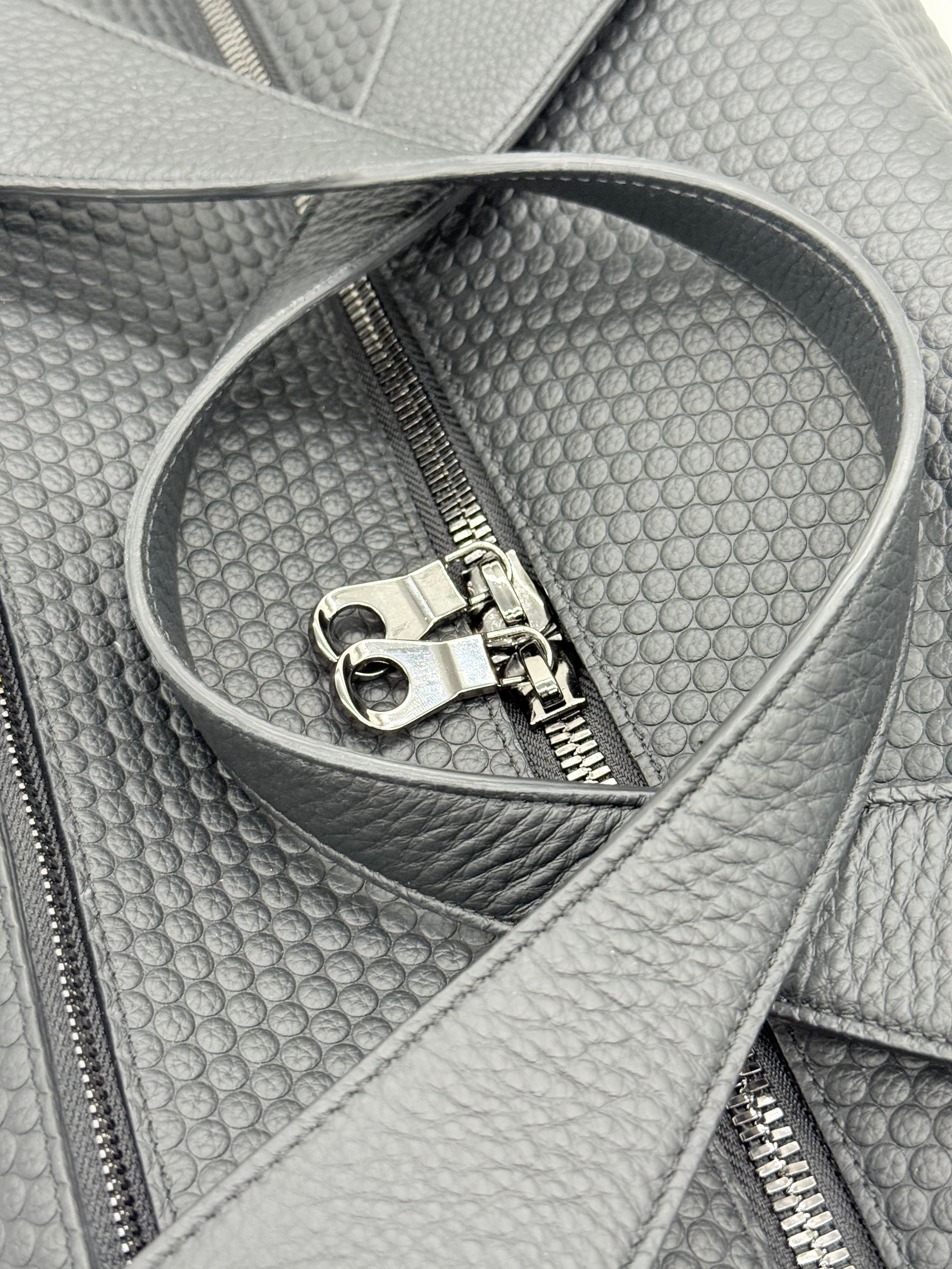 Firenze Duffel- Nero (Limited-Edition) Pre-Order for March 27th Release